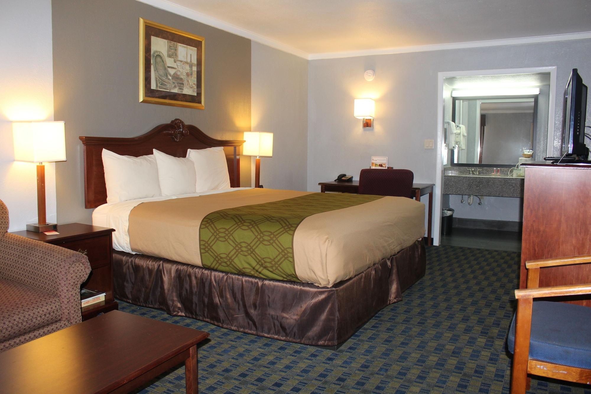Lodge Econo Near The Domain - The Arboretum