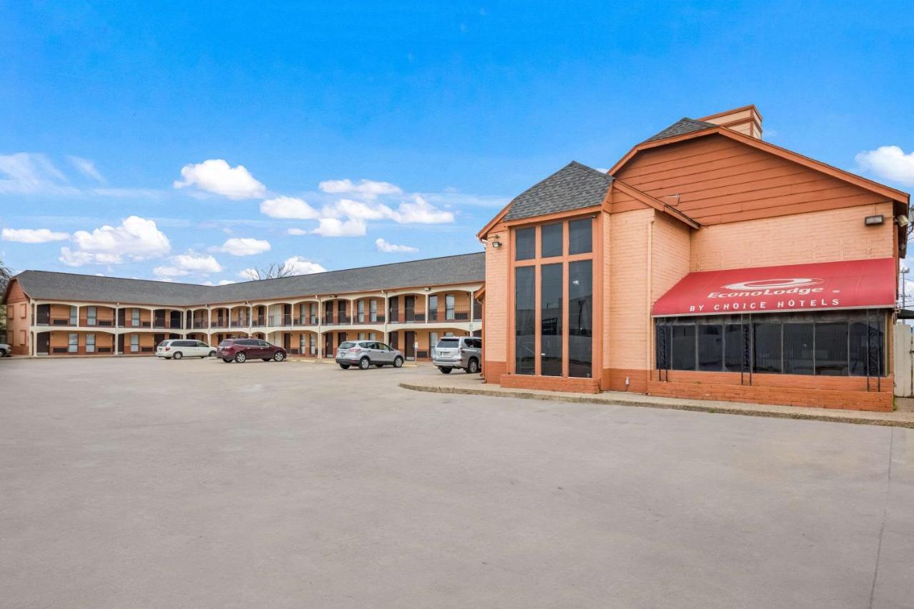 Lodge Econo Near The Domain - The Arboretum