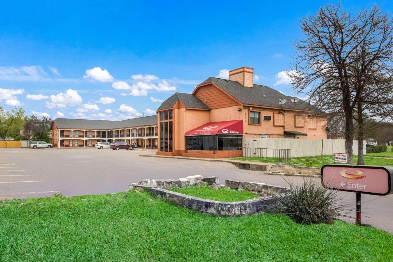 Econo Near The Domain - The Arboretum Lodge *