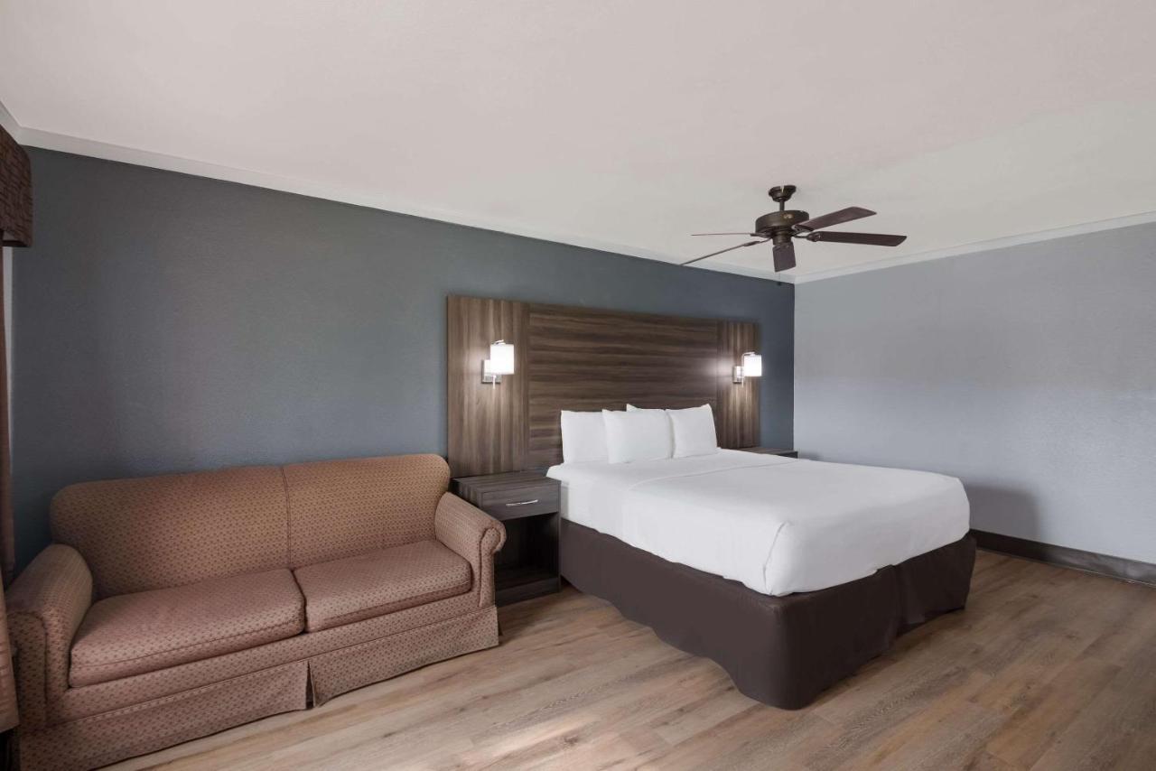 Lodge Econo Near The Domain - The Arboretum Austin
