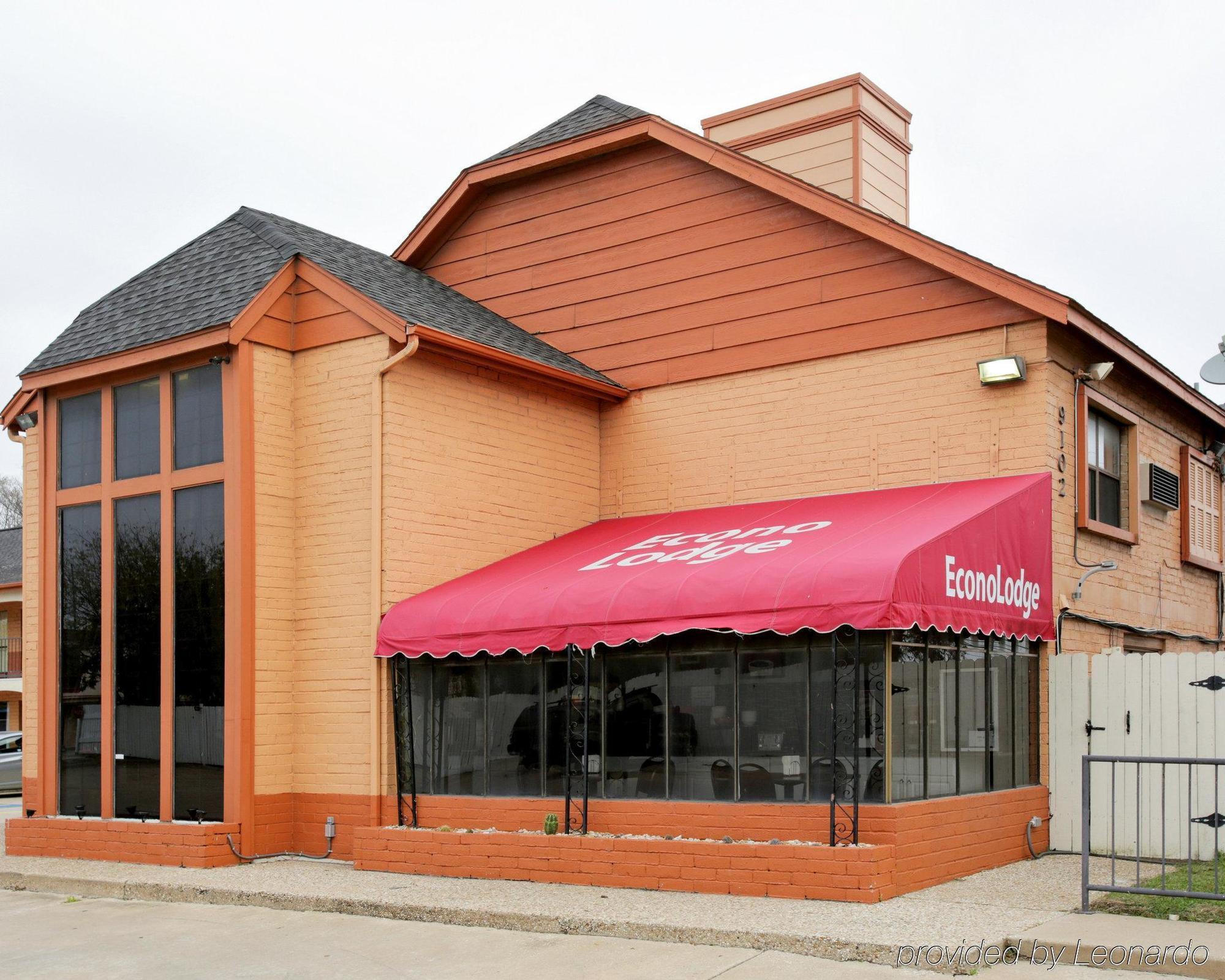 Econo Near The Domain - The Arboretum Lodge *