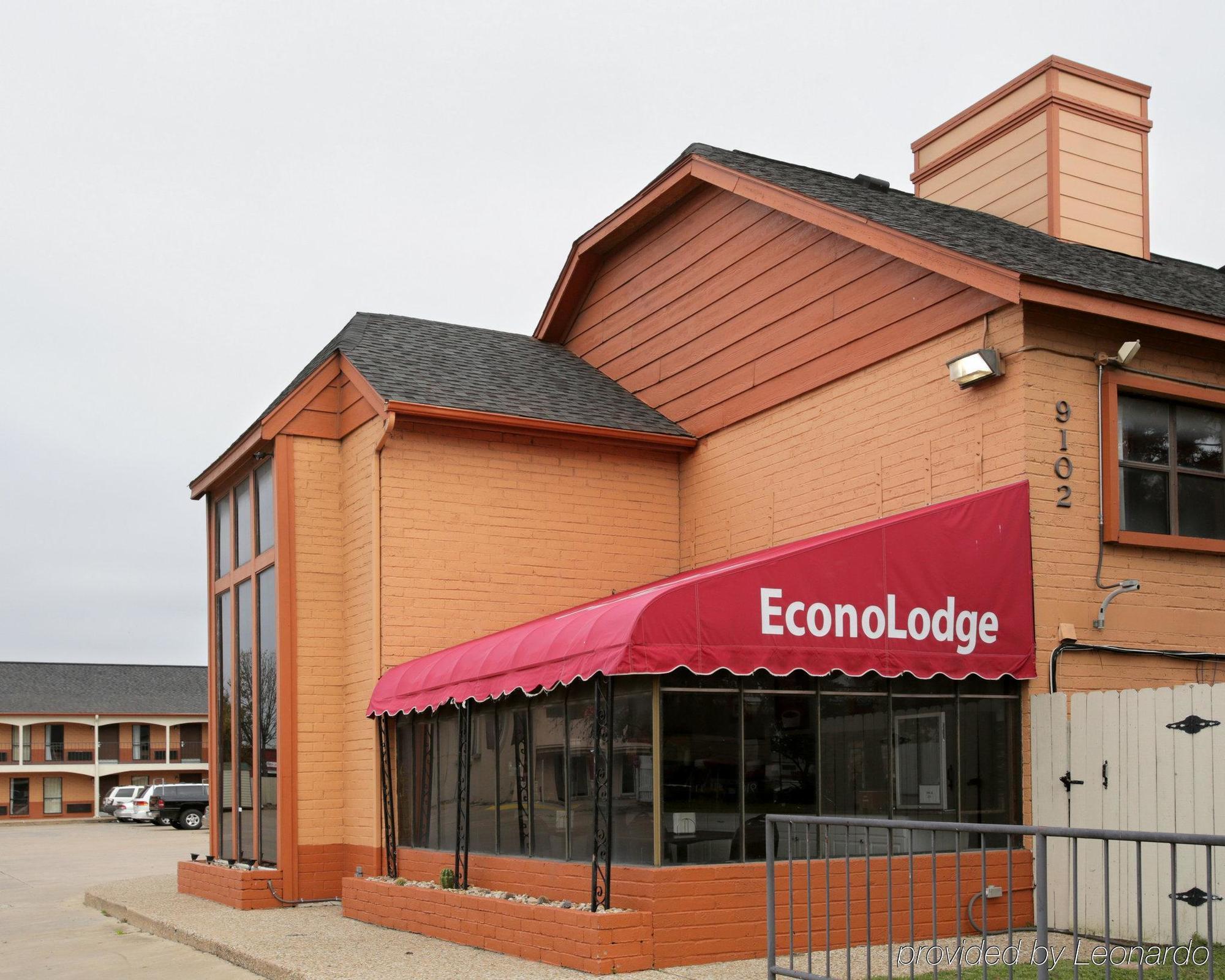 Econo Near The Domain - The Arboretum Austin