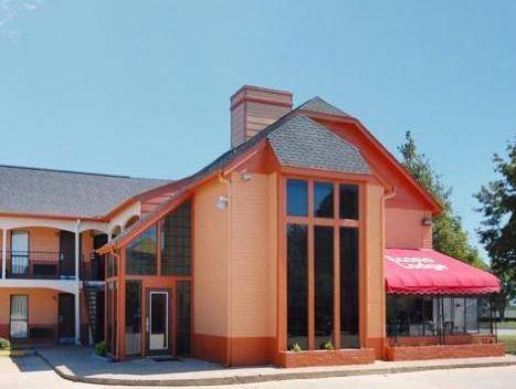 Econo Near The Domain - The Arboretum Lodge
