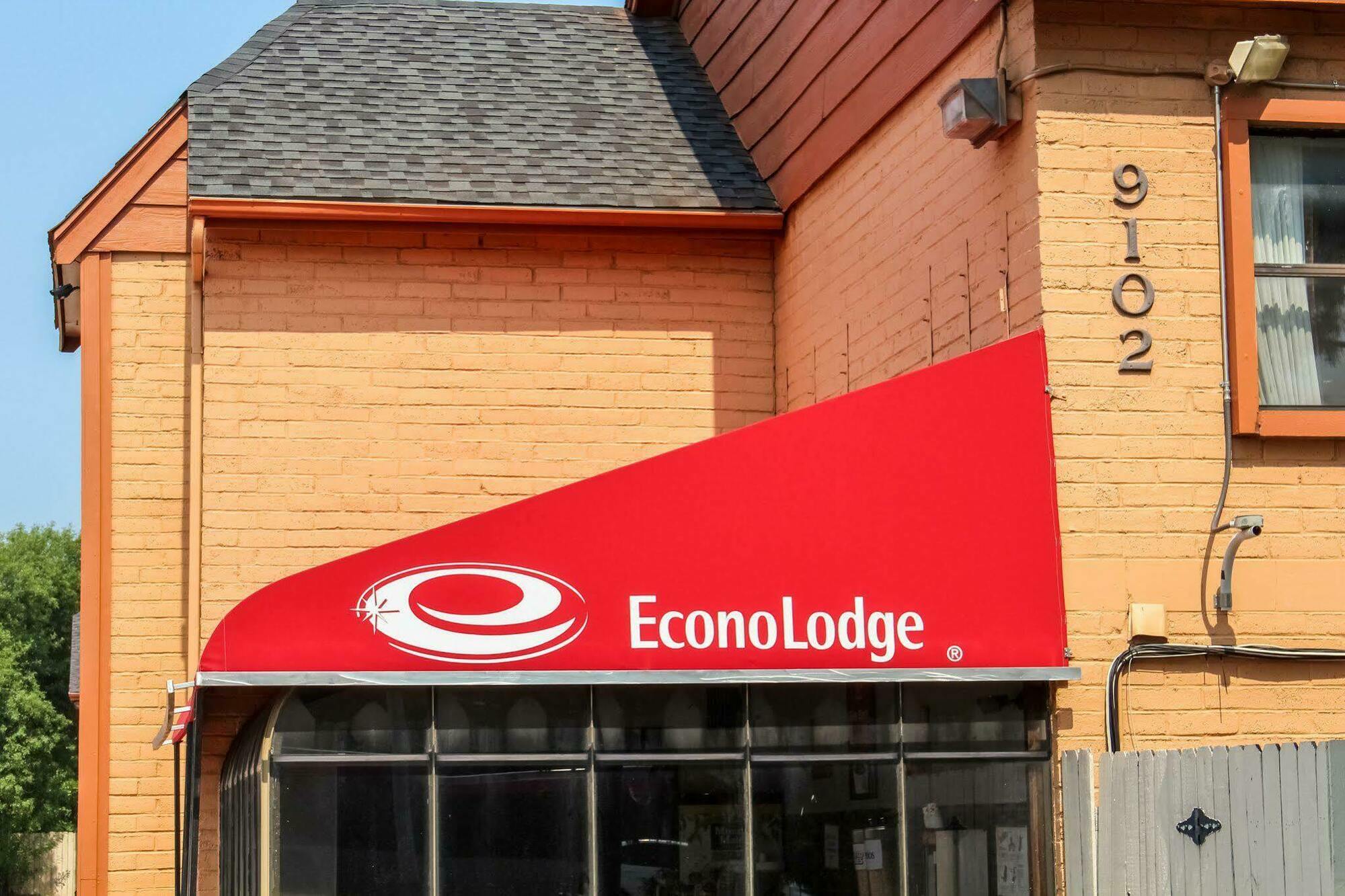 Econo Near The Domain - The Arboretum Austin